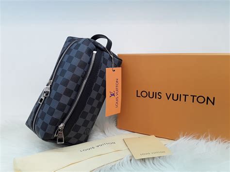 louis vuitton erkek bel çantası|louis vuitton lv belts.